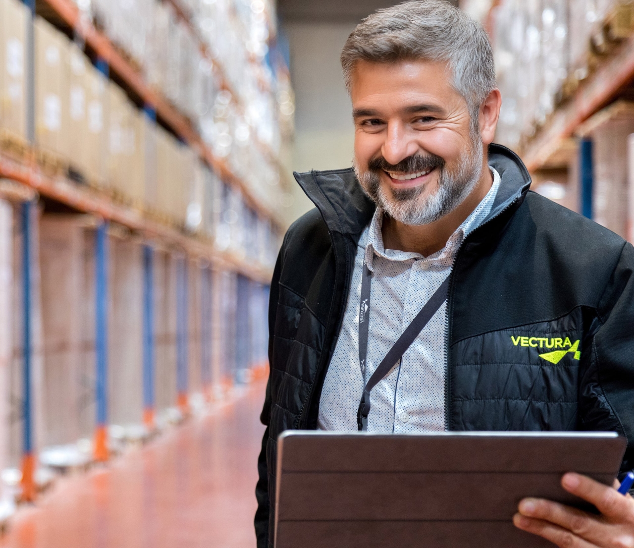 706A0374 712x615 min